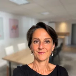 Cécile de l'équipe Parlons web