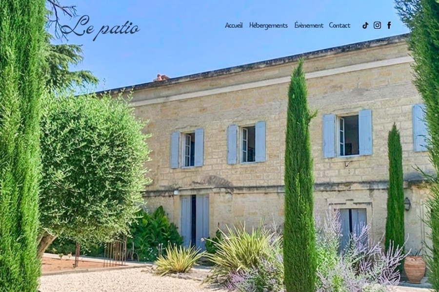 Site web  |  
Rédaction des contenus  |  
Réservation